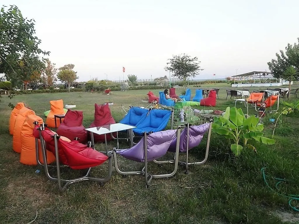 Linda Butik Otel Guemuelduer Smirne