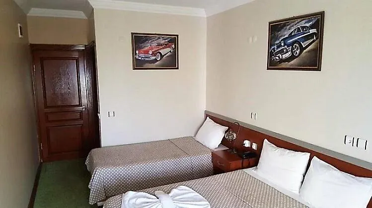 Linda Butik Otel Guemuelduer Smirne Hotel